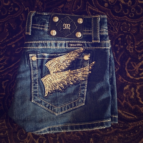 Miss Me jean shorts!