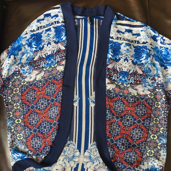 Open kimono top