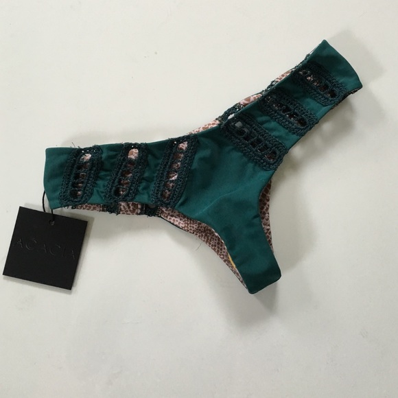 Acacia Chun's BNWT and liner