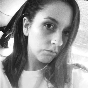 Meet your Posher, Lydia