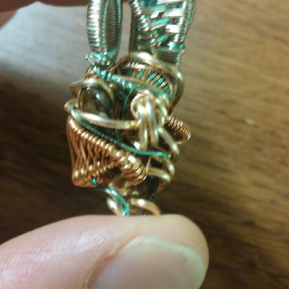 Ripple Wire Wrapped Crystal Necklace - Picture 2 of 2