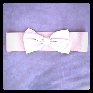 Cream bow belt!🎀