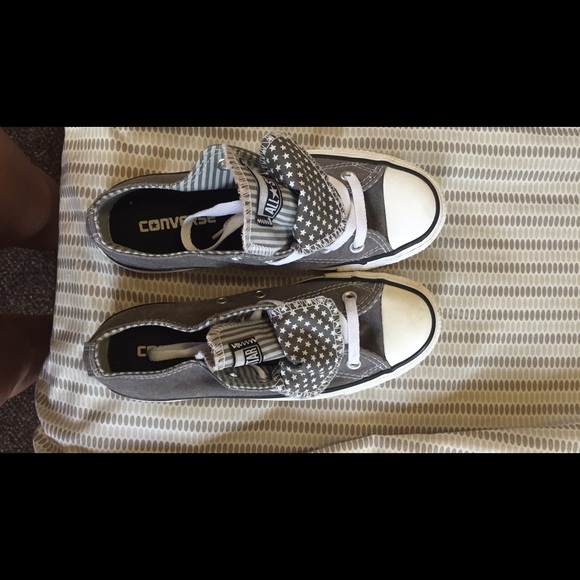Grey converse
