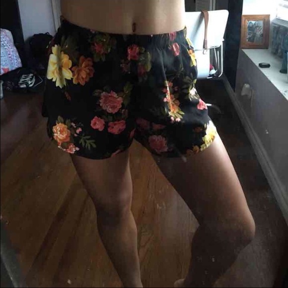 Flowy Shorts