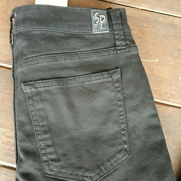 Skiny ripped black denim - Picture 3 of 4