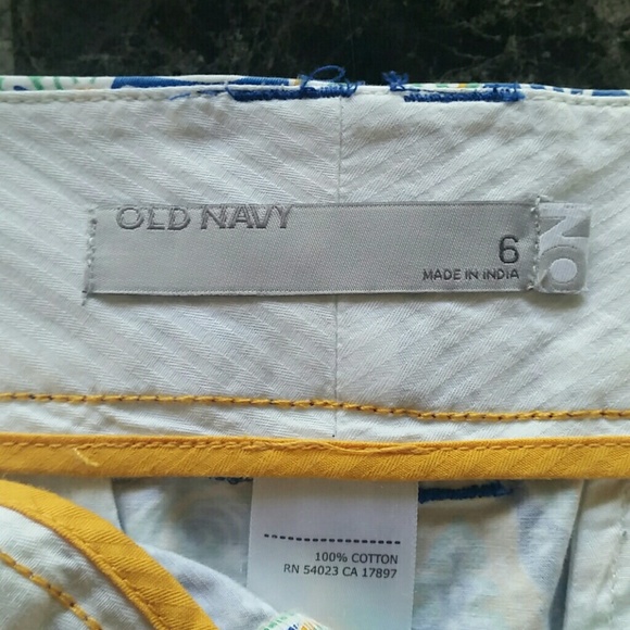 Old Navy mini skirt. - Picture 3 of 3