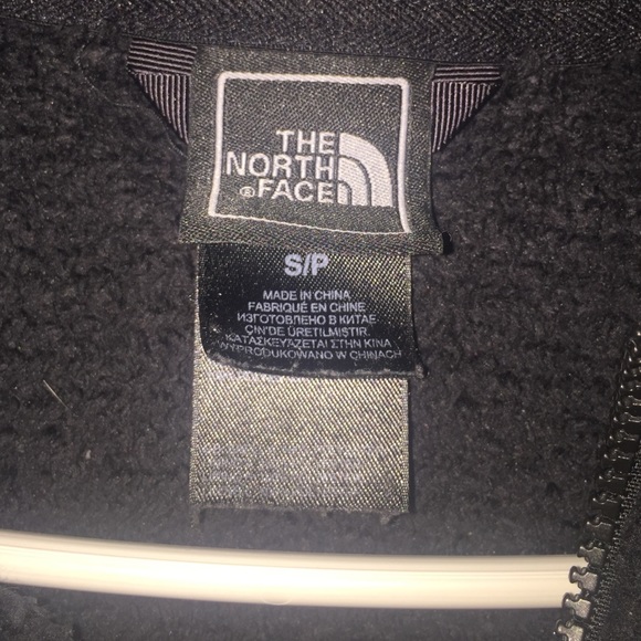 Furry black north face jacket - Picture 2 of 2