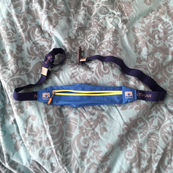 Nathan Running Belt