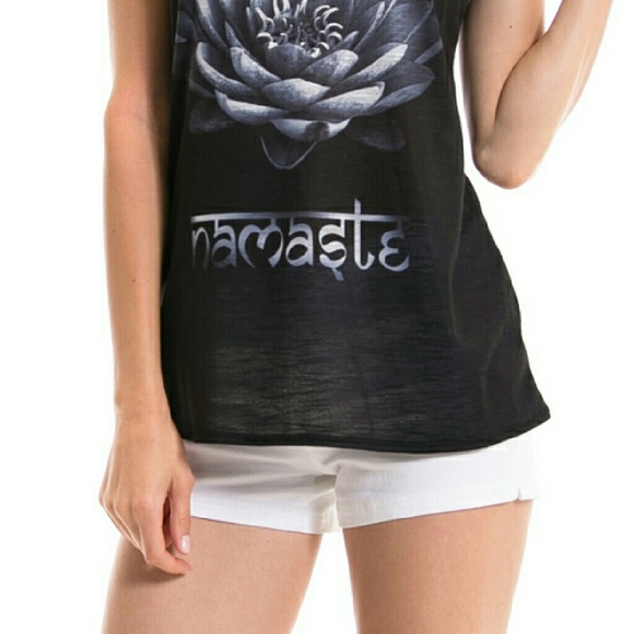 Graphic tee shirt - Picture 2 of 3