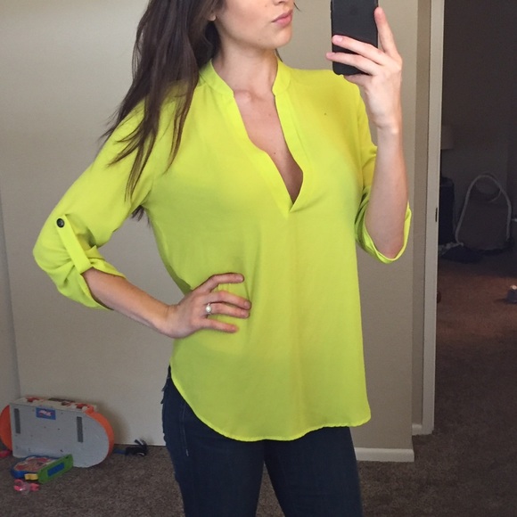 Lush roll tab shirt