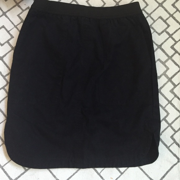 NWOT Navy Khaki Skirt