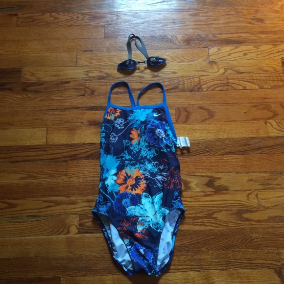 Nike backless, floral, bathing suit