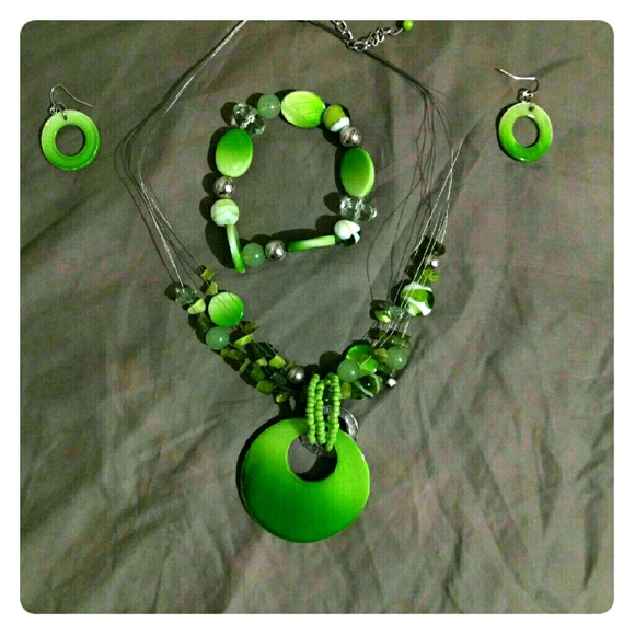 Shades of Emerald Beaded Jewellery Set