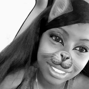 Meet your Posher, Brittney