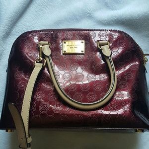 Authentic Michael Kors CINDY bag