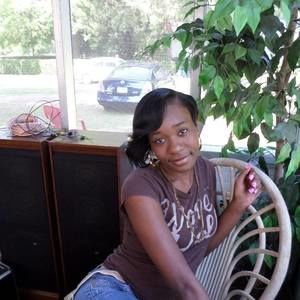 Meet your Posher, Kendra