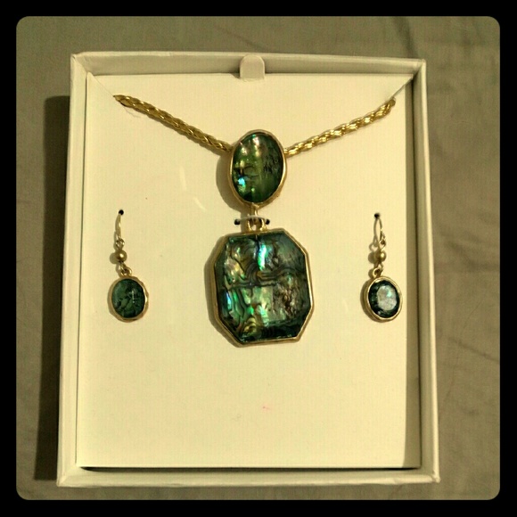 Seafoam Layered Glass Medallion Set