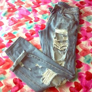 Destroyed denim boyfriend jeans