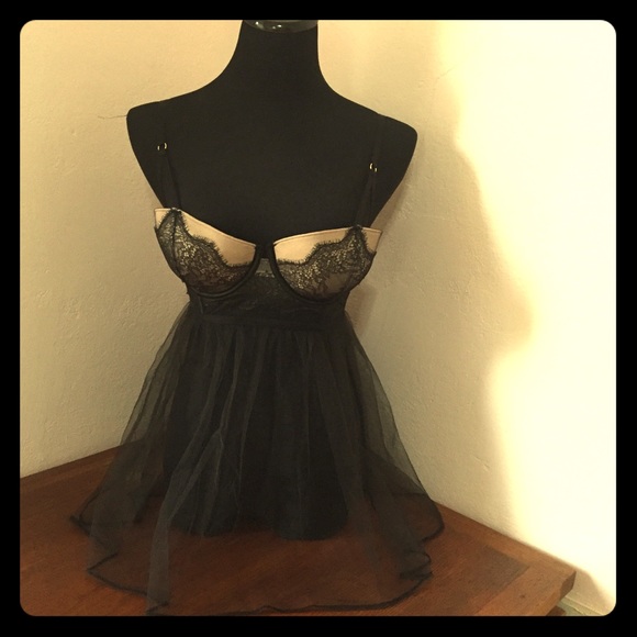 NWT Victoria's Secret Lingerie - 34D