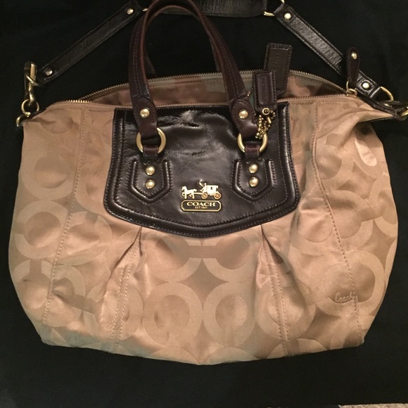 Coach Handbags - Authentic Coach bag