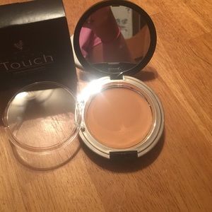 Satin cream foundation.