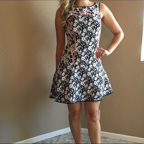 Black&White Floral Dress With Neon Pink Trim