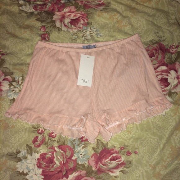 tobi "pillow talk" shorts
