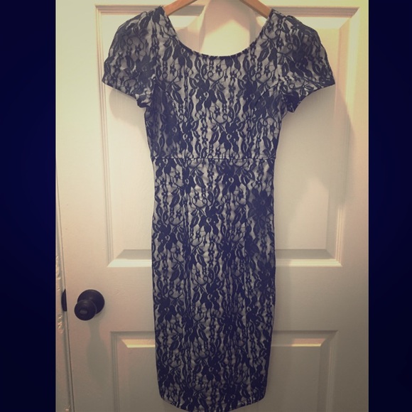 Beautiful and slimming blue lace dress