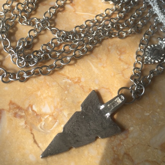 STATEMENT NECKLACE - Picture 4 of 4