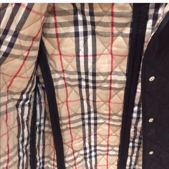 SOLD on Ⓜ️!!!  Authentic Burberry Quilted Jacket - Picture 2 of 4