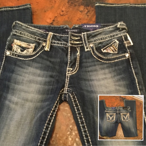 ๐ Vigoss Chelsea Boot Cut Embellished Jeans! ๐ - Picture 2 of 4
