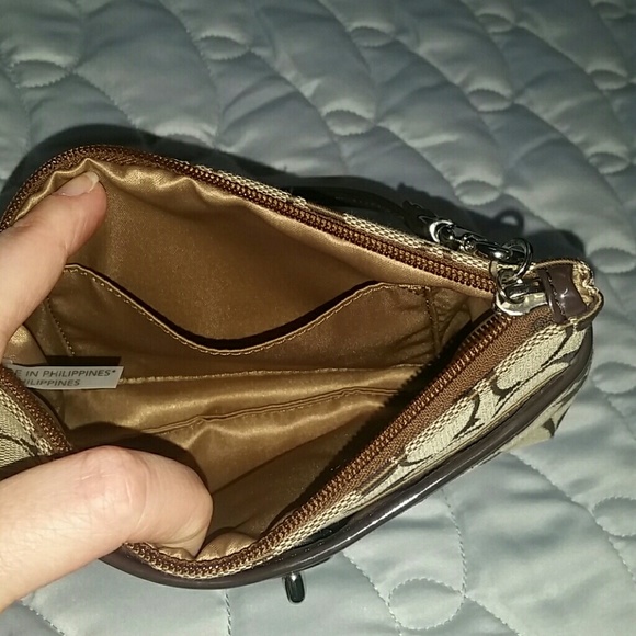 Coach park signature medium wristlet - Picture 3 of 4