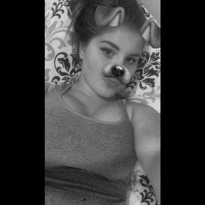 Meet your Posher, Courtney