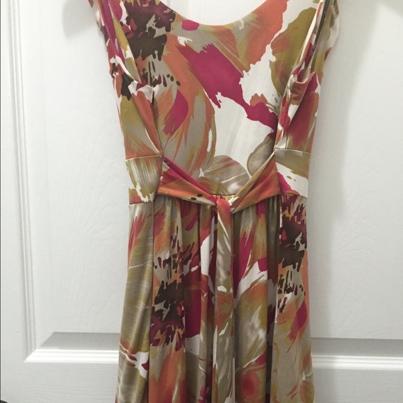 Dress - Picture 2 of 3