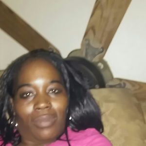 Meet your Posher, Tomeka