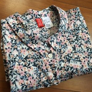 Flower sleeveless top