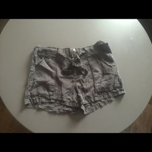 FREE PEOPLE ~ gray shorts size 6