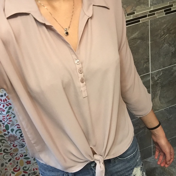 SOLD Brandy Melville chiffon blouse - Picture 3 of 4