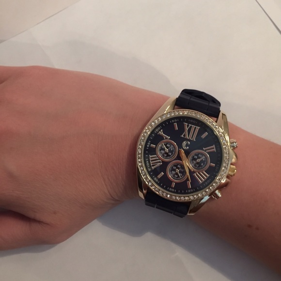 Watch - Picture 4 of 4