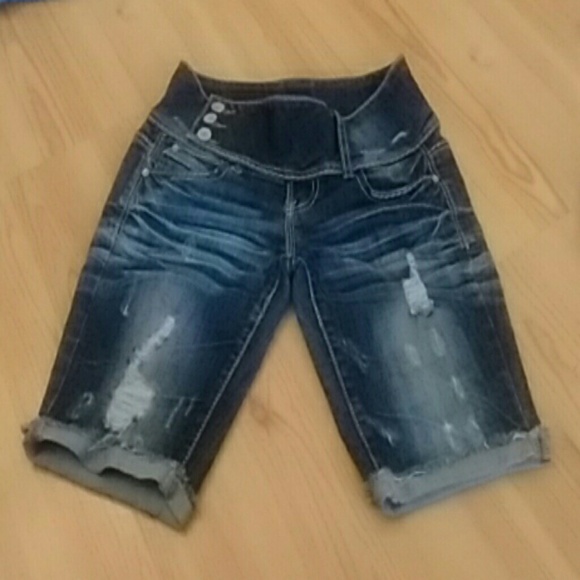 Almost Famous Pants - Blue mid thigh shorts