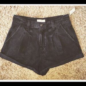 Abercrombie & Fitch Natural Waist Short