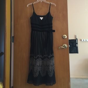 Party dress in excellent condition.