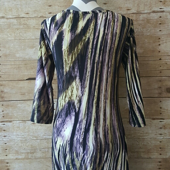 Dress - Picture 2 of 4