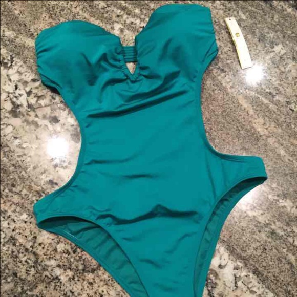 ✨Emerald Green Monokini✨