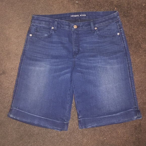 🆕 Michael Kors Women's SZ 8 Bermuda Shorts 👖