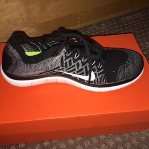 Nike free 4.0 flyknits