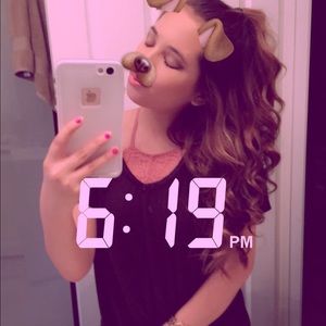 Meet your Posher, Karissa