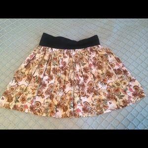 Cute high waisted flower Skirt