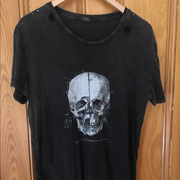 Brandy Melville Skull Ripped Tee