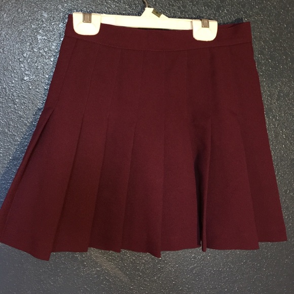 Maroon tennis skirt